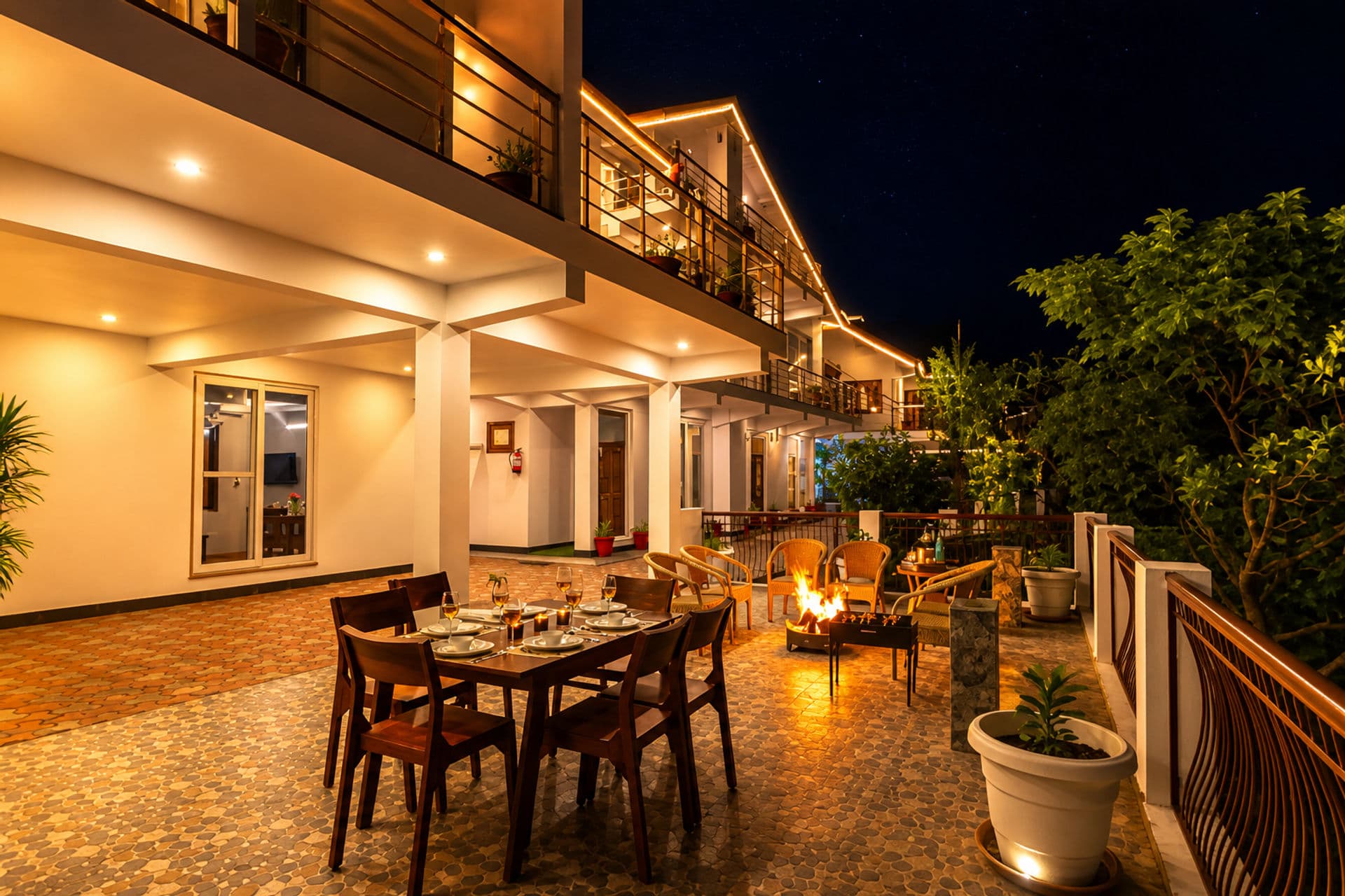 Amara Dawn | 4-BHK | Near Nainital Lake | Hill Views | Pet friendly