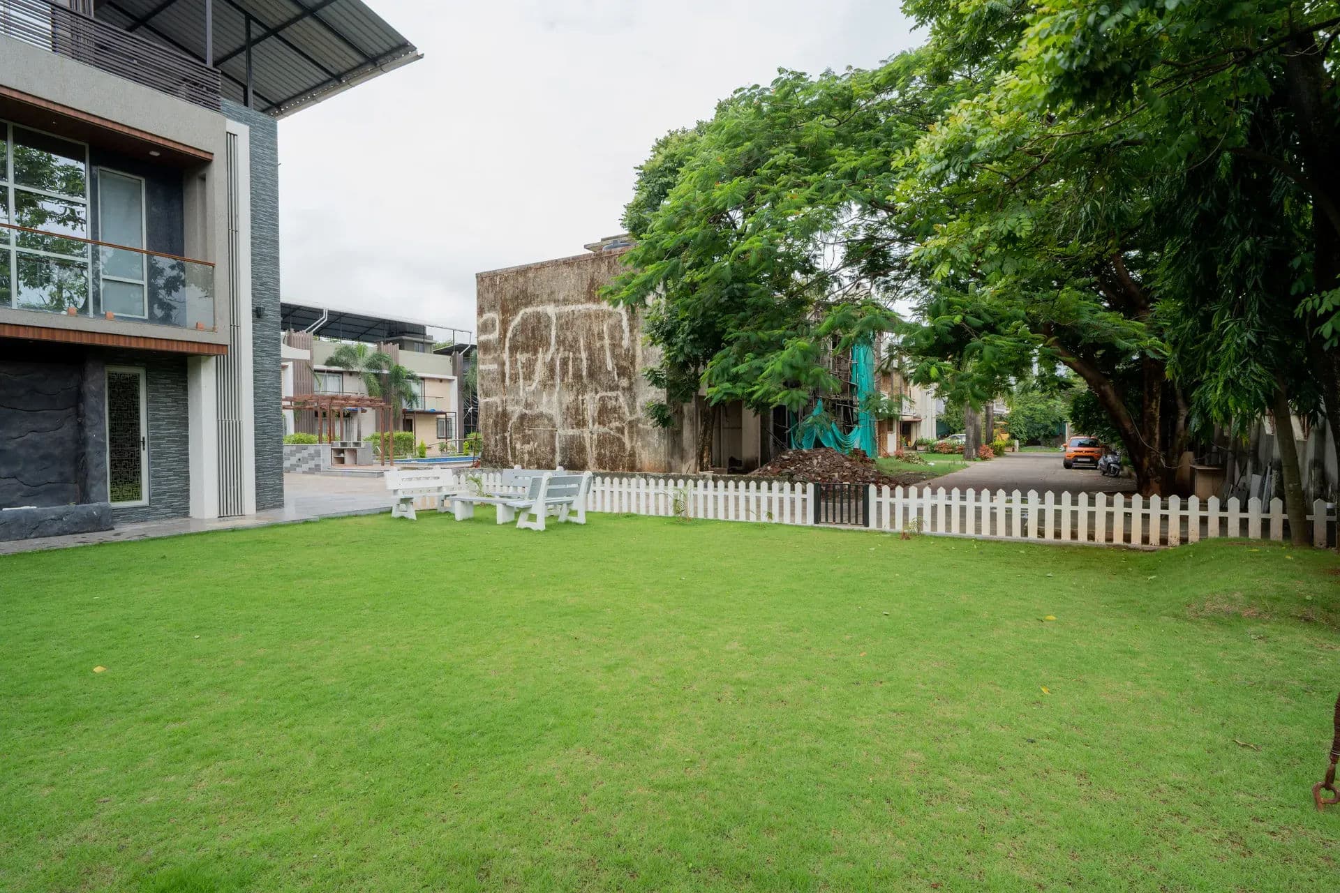 Imperial Serenia | 3-BHK with Common Pool & Garden Near Karla Caves and Bhushi Dam