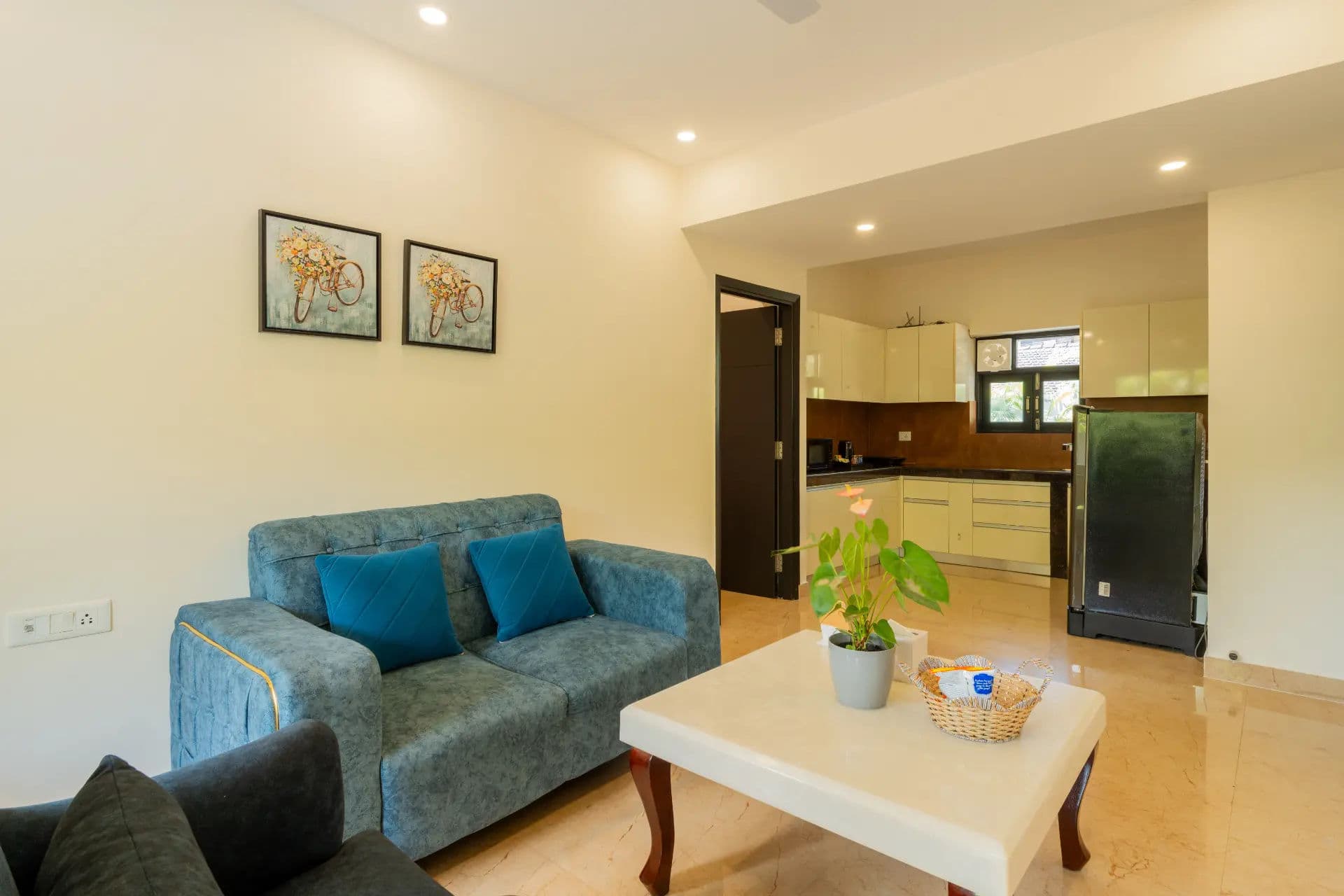 Luxfort | Elegant 1-BHK Apt Near Candolim Beach With Common Pool & Lift