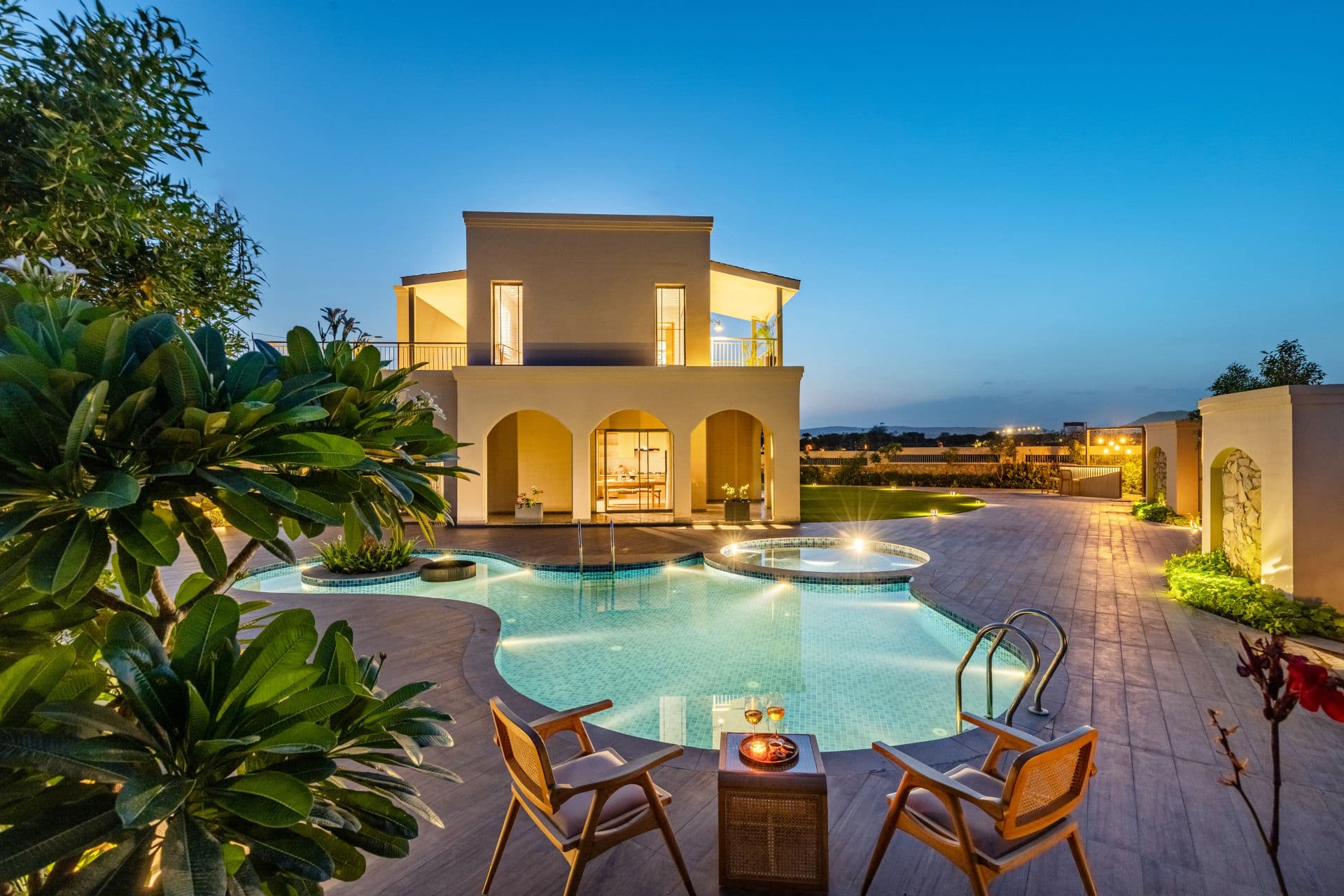 Villa Fiorita | Stunning Mediterranean-Style 3-BHK Pet-friendly Villa With Private Pool & Outdoor Bar