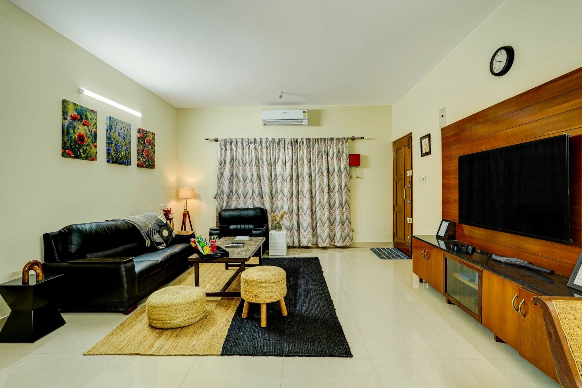 Saffron Breeze | 1-Room in an Apartment with Shared Living, Dining, Lift & Balcony | Women Only