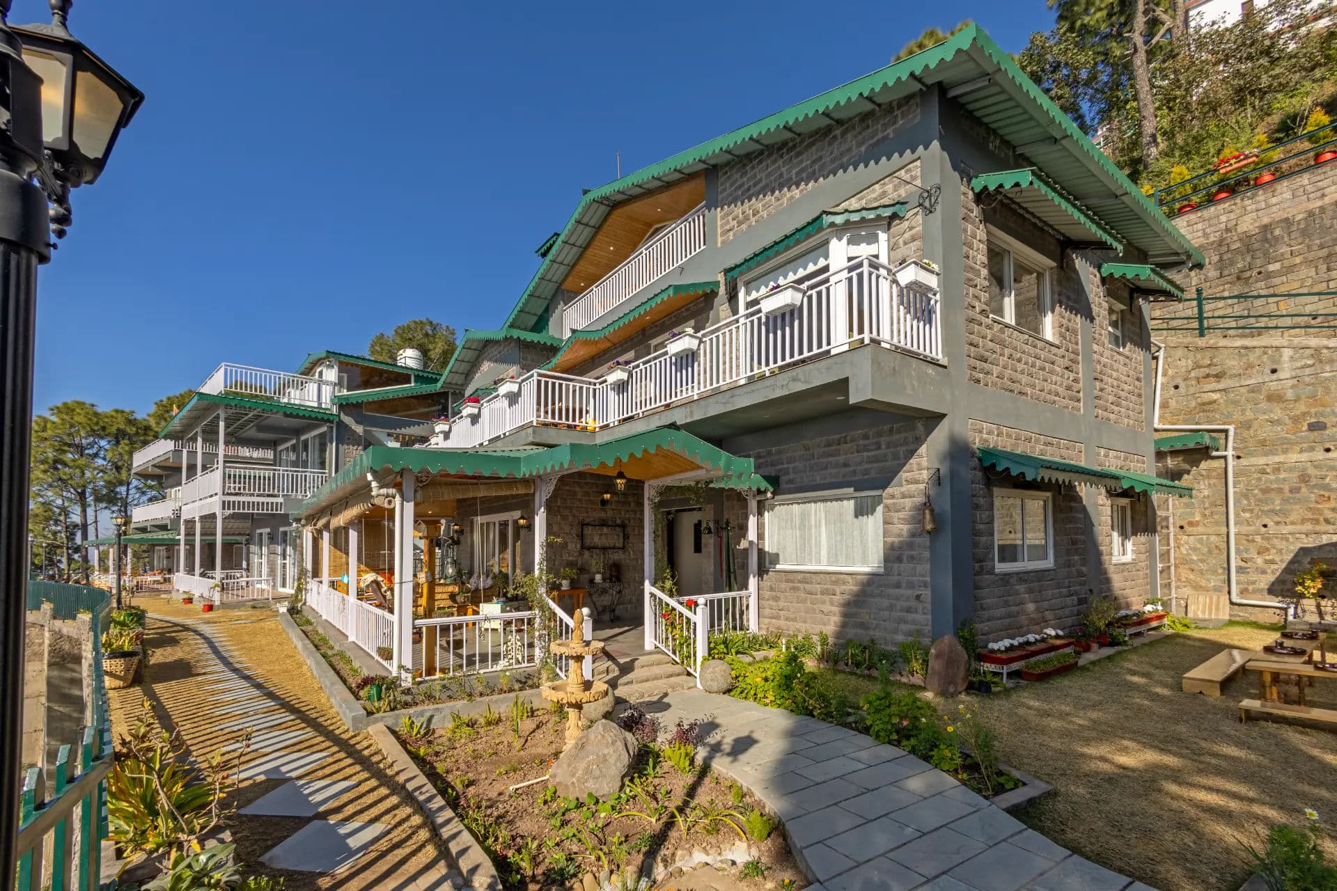 Ivory Ridge | 9-BHK | Garden | Balconies | Patio | Gazebo