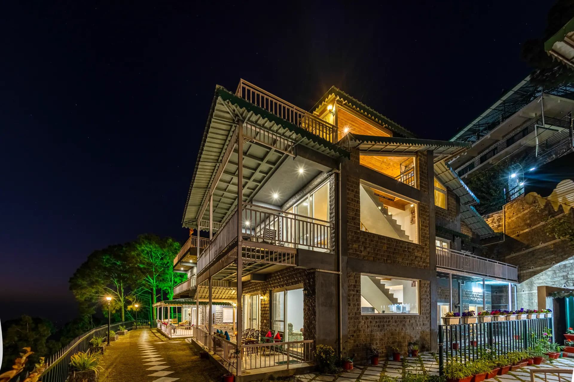 Alpenglow Skyline Estate | 3-BHK With Attic Suite, Skydeck Dining, Garden, Sunset Views & Forest Walk