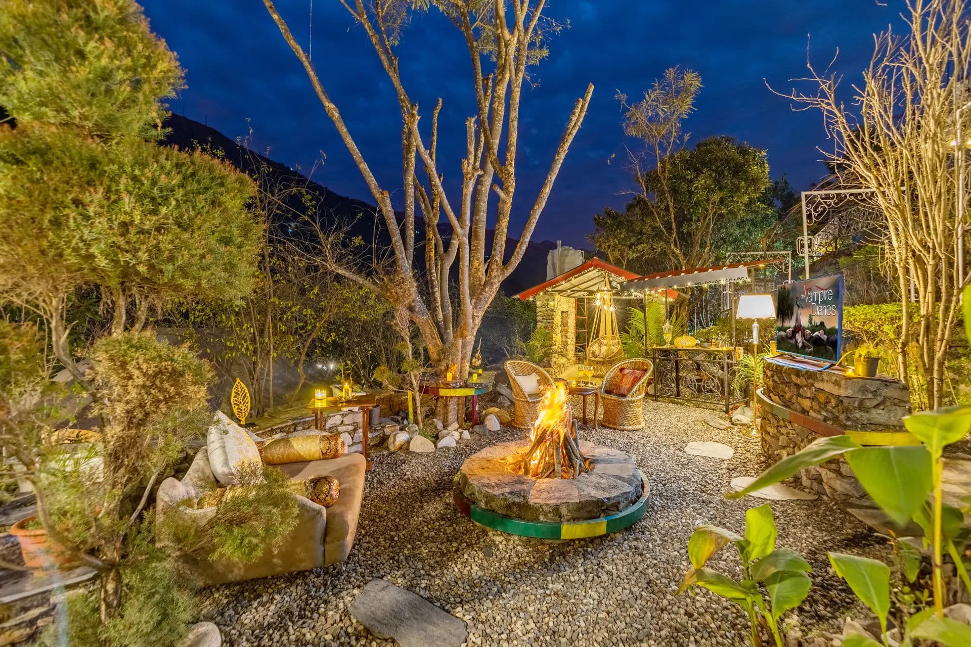 Zephyr Kumaon Cottage | Hillside Retreat With Common Pool, Gym & Restaurant