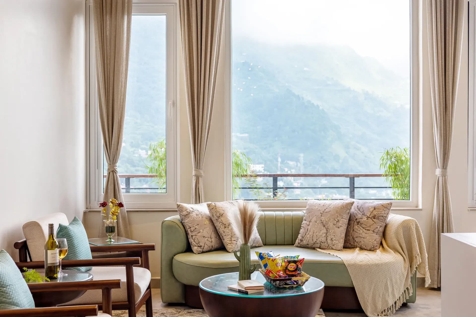 Antarmann Casa Mirage | 3-BHK | Terrace | Lake View