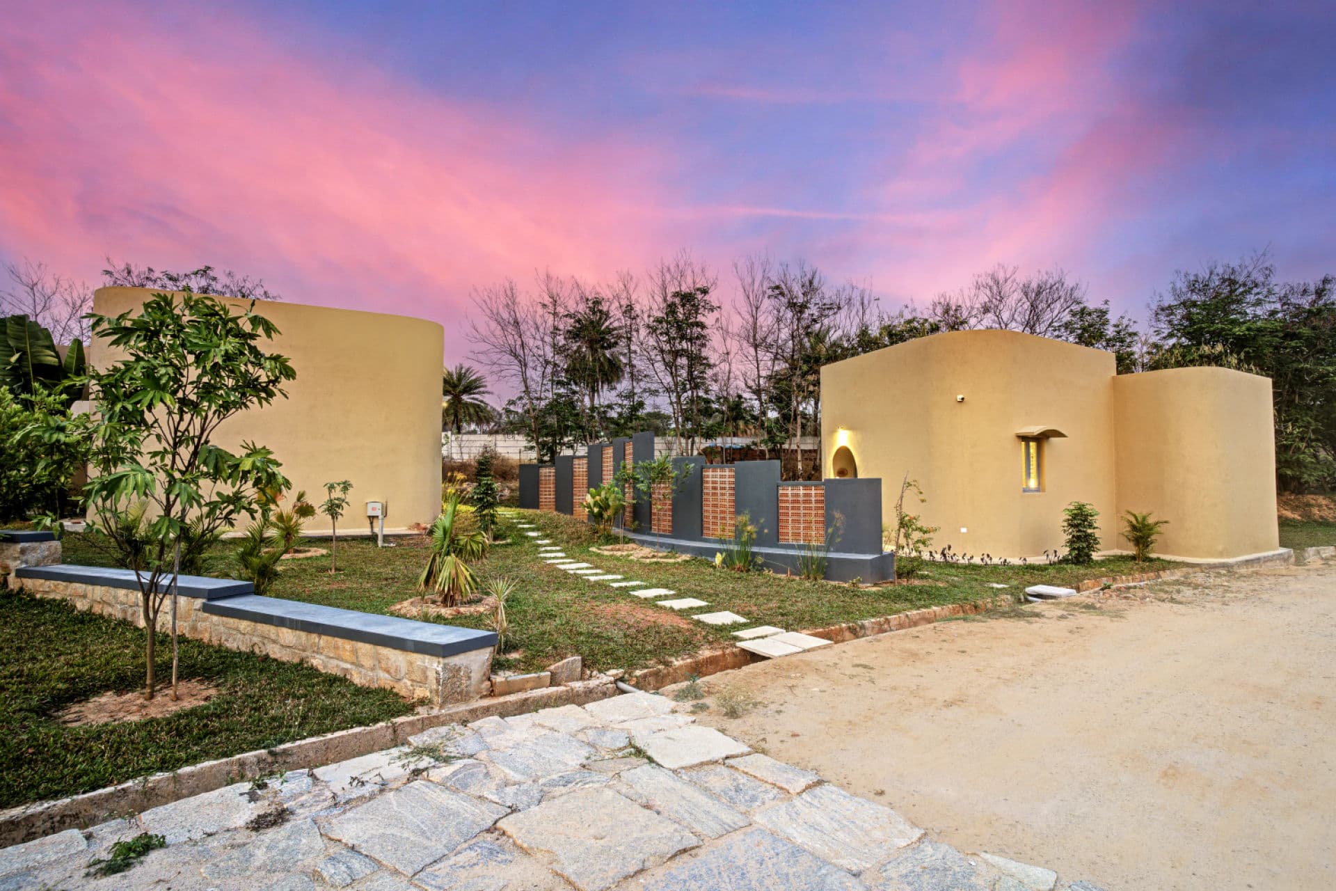 Urvi Grand Luxe Suite | Serene Farmstay With Garden, Common Pool & Dining Area