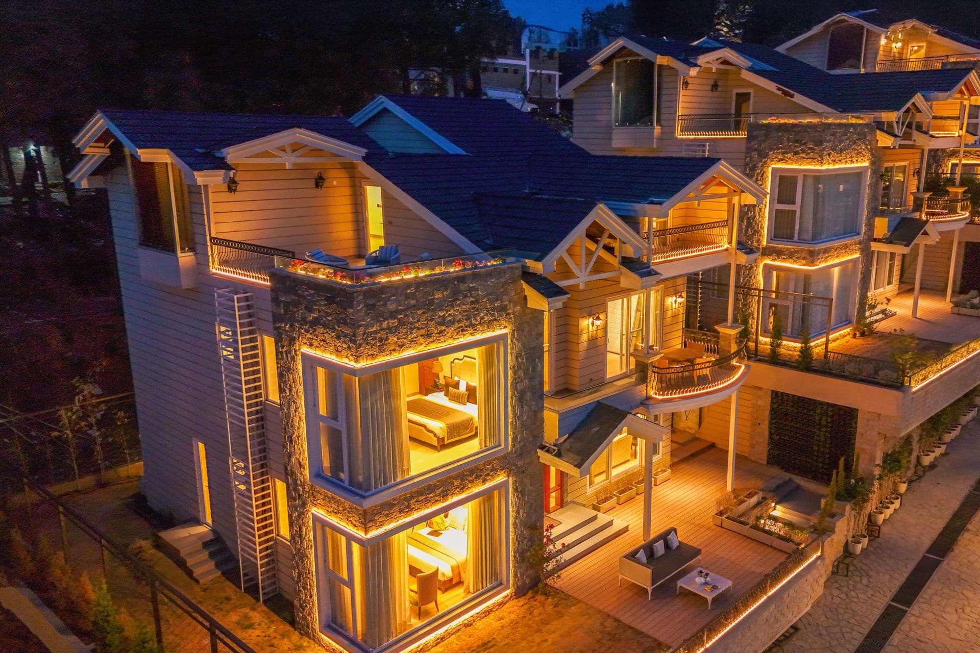The Royce Rose | Hillside 4-BHK Villa With Private Heated Pool, Steam Room, Jacuzzi, Club House & 360° Hill Views